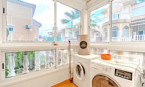 Resale - Freistehende Villa -
Villamartín