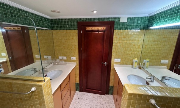 Herverkoop - Apartement Flat -
Alicante