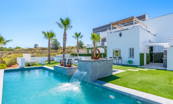 Resale - Freistehende Villa -
Torremendo