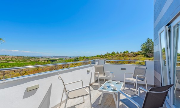 Resale - Freistehende Villa -
Torremendo