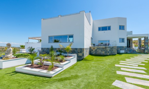 Resale - Freistehende Villa -
Torremendo