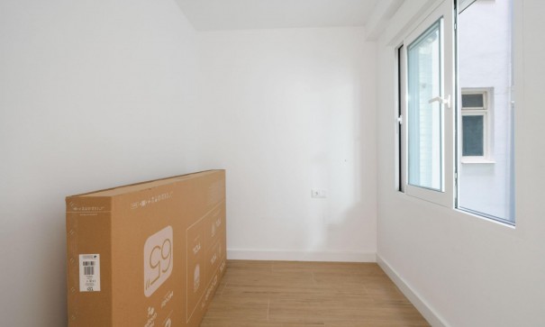 Revente - Appartement -
Torrevieja - Playa del cura