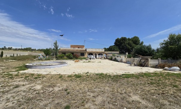 Videresalg - Fritliggende villa -
SAX