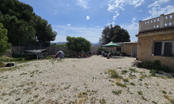 Videresalg - Fritliggende villa -
SAX