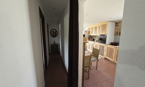 Videresalg - Fritliggende villa -
SAX