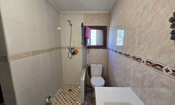 Videresalg - Fritliggende villa -
SAX