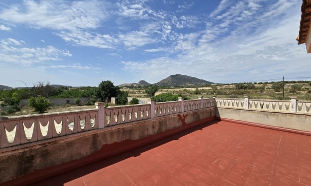 Videresalg - Fritliggende villa -
SAX