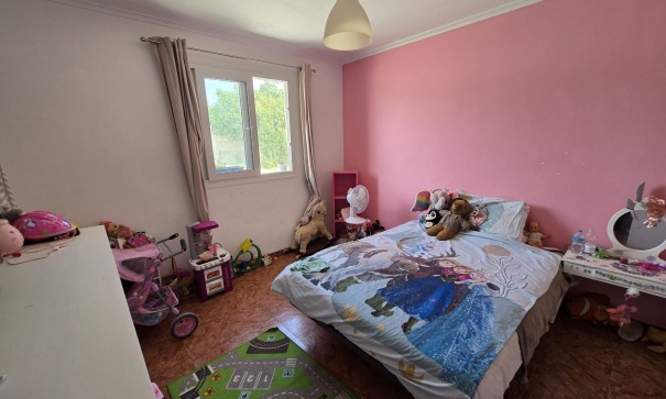 Videresalg - Fritliggende villa -
SAX