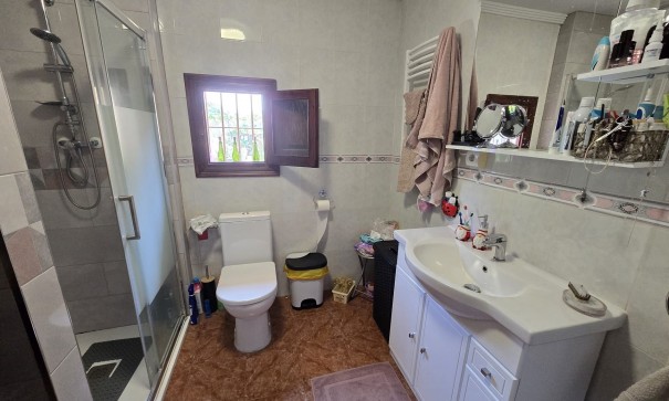 Videresalg - Fritliggende villa -
SAX