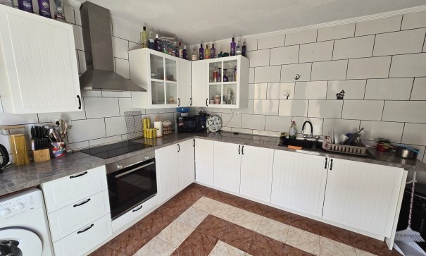 Videresalg - Fritliggende villa -
SAX