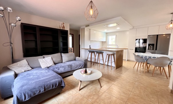 Sale - Detached Villa -
La Zenia