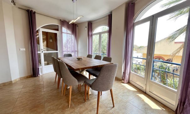 Sale - Detached Villa -
La Zenia