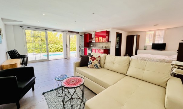 Sale - Detached Villa -
La Zenia