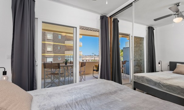 Resale - Wohnung Appartement -
La Zenia