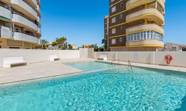 Resale - Wohnung Appartement -
La Zenia