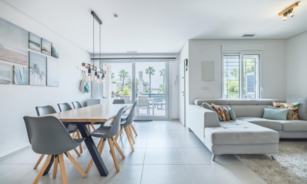 Herverkoop - Halfvrijstaande villa -
Torrevieja - Aguas Nuevas