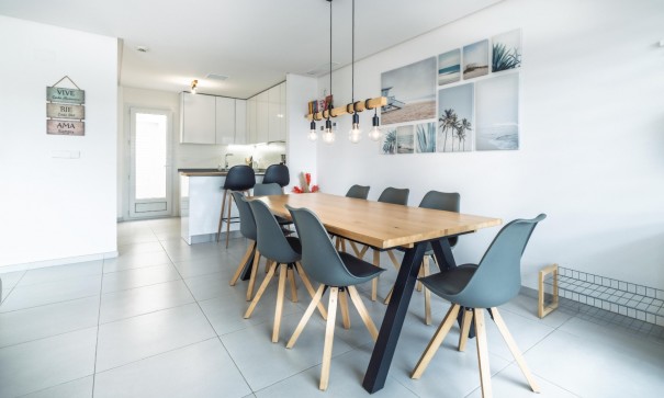 Herverkoop - Halfvrijstaande villa -
Torrevieja - Aguas Nuevas