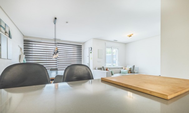 Herverkoop - Halfvrijstaande villa -
Torrevieja - Aguas Nuevas