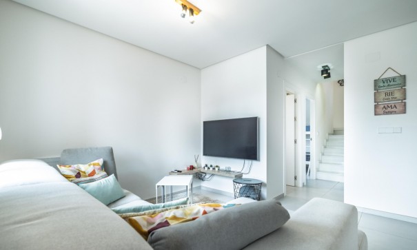 Herverkoop - Halfvrijstaande villa -
Torrevieja - Aguas Nuevas