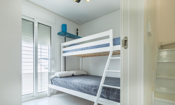 Herverkoop - Halfvrijstaande villa -
Torrevieja - Aguas Nuevas