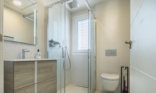 Herverkoop - Halfvrijstaande villa -
Torrevieja - Aguas Nuevas