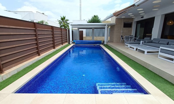 Sale - Detached Villa -
Entre Naranjo - Vistabella Golf - Vistabella Golf