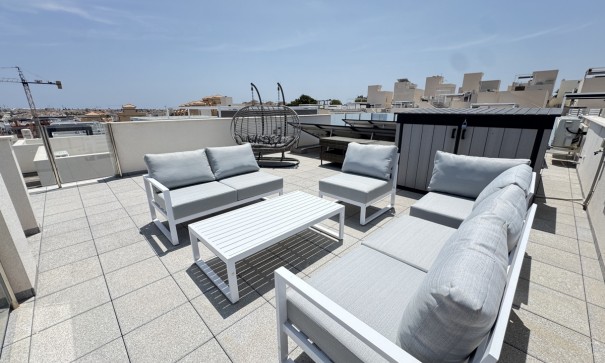 Återförsäljning - Fristående villa -
Villamartín