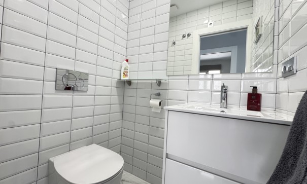 Återförsäljning - Fristående villa -
Villamartín