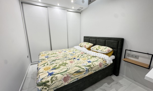 Återförsäljning - Fristående villa -
Villamartín