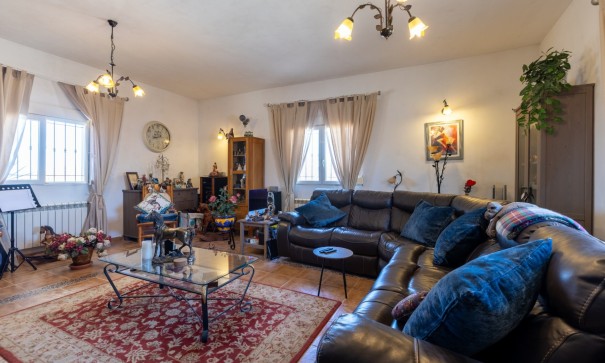 Videresalg - Finca landejendom -
Torre del Rico - Torre Del Rico