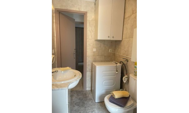 Videresalg - Byhus -
Orihuela Costa - La Florida