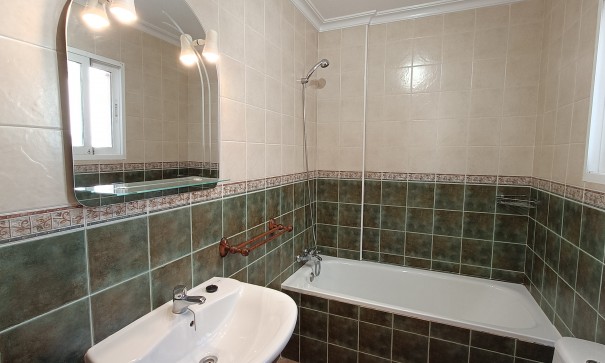 Återförsäljning - Fristående villa -
Orihuela Costa - Castillo de Don Juan