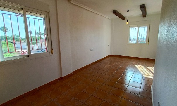 Återförsäljning - Fristående villa -
Orihuela Costa - Castillo de Don Juan