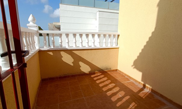 Återförsäljning - Fristående villa -
Orihuela Costa - Castillo de Don Juan