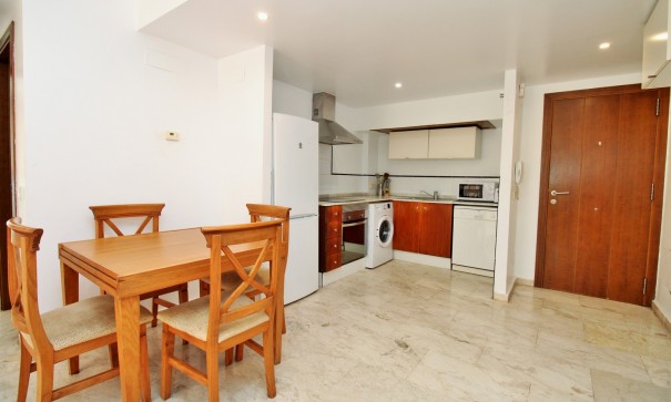 Resale - Wohnung Appartement -
Punta Prima