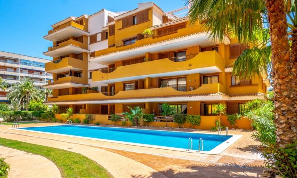 Resale - Wohnung Appartement -
Punta Prima