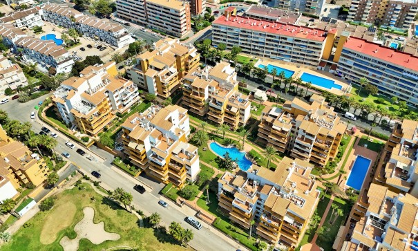 Resale - Wohnung Appartement -
Punta Prima