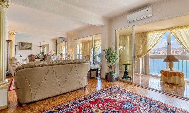 Videresalg - Lejlighed lejlighed -
Benidorm - Levante*