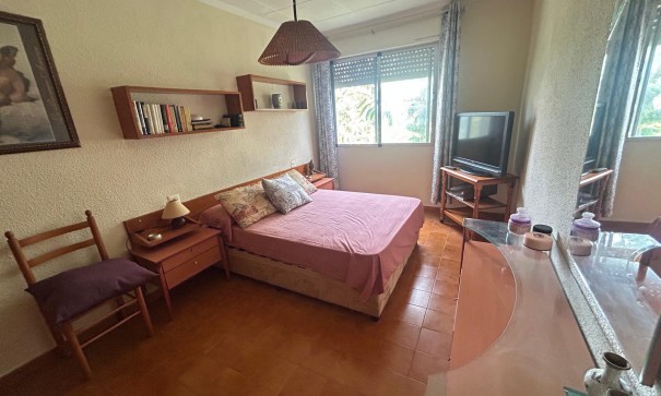 Sprzedaż - Dom miejski -
Crevillente