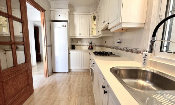 Venta - Chalet Independiente -
San Miguel de Salinas