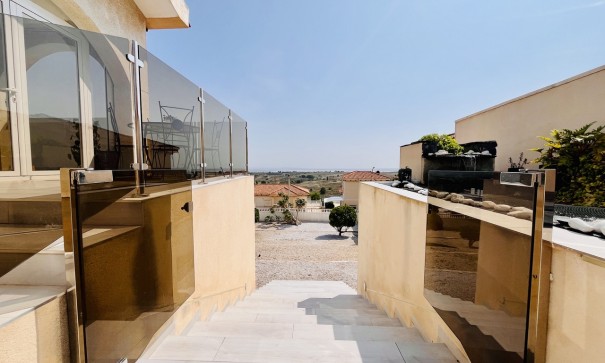 Venta - Chalet Independiente -
San Miguel de Salinas