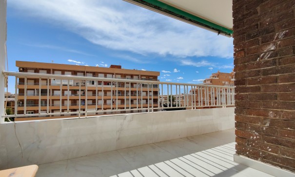 Resale - Wohnung Appartement -
Orihuela Costa