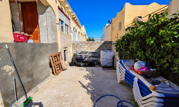 Herverkoop - Halfvrijstaande villa -
San Miguel de Salinas