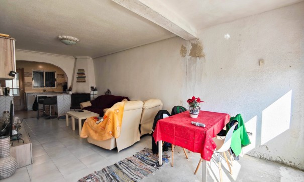 Herverkoop - Halfvrijstaande villa -
San Miguel de Salinas