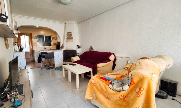 Herverkoop - Halfvrijstaande villa -
San Miguel de Salinas