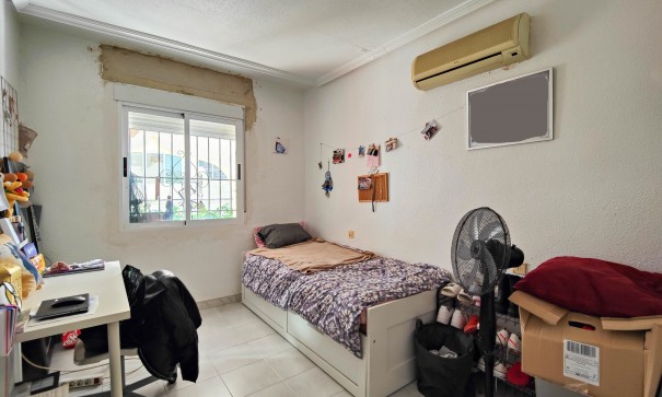 Herverkoop - Halfvrijstaande villa -
San Miguel de Salinas