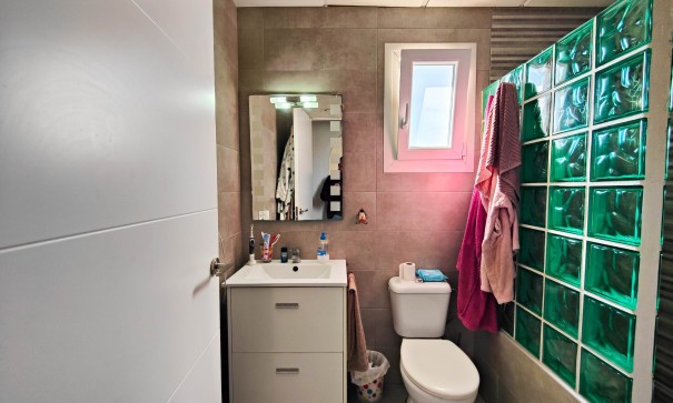 Herverkoop - Halfvrijstaande villa -
San Miguel de Salinas