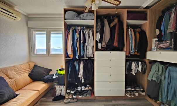 Herverkoop - Halfvrijstaande villa -
San Miguel de Salinas