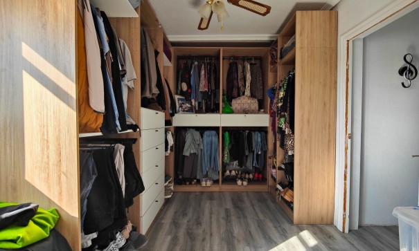 Herverkoop - Halfvrijstaande villa -
San Miguel de Salinas