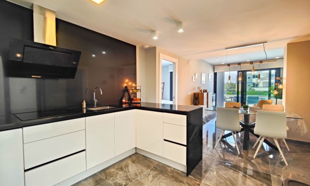 Återförsäljning - Lägenhet lägenhet -
Orihuela Costa